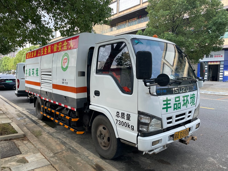 護欄清洗車